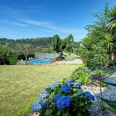 Villa Sleeps 8 Pool Wifi